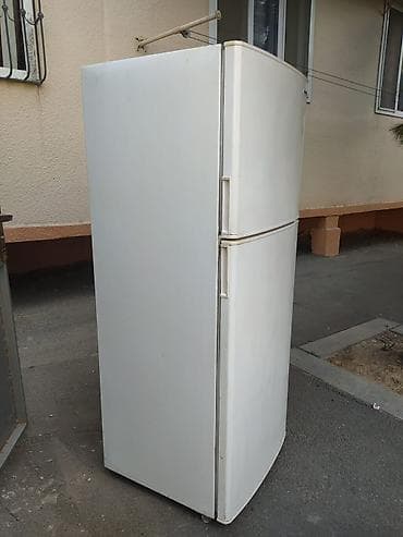 sharp soyuducu servis: Samsung iki qapılı soyuducu - Rəng: ağ - Yuxarıda dondurucu, aşağıda — 5