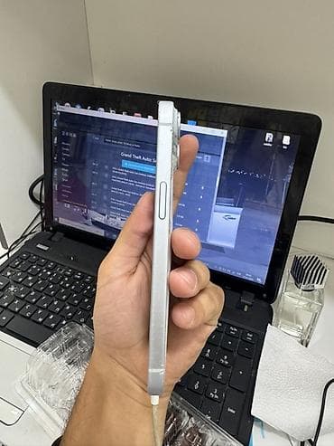 ıphone 15 plus: IPhone 15, Ağ, Qırıq — 3