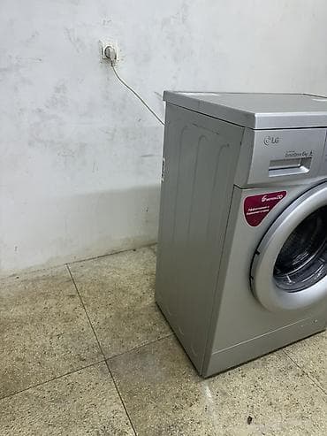 elektrik muhərrik: Paltaryuyan maşın LG, 6 kq, İşlənmiş, Avtomat, Qurutma var — 3
