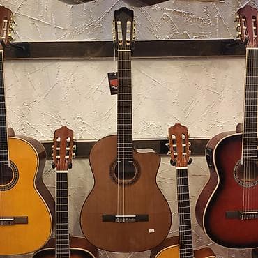 akustik gitara: Elektro klassik gitara Cordoba C5-CE Üst: Bərk sidr ağacı Qol: Gül — 1