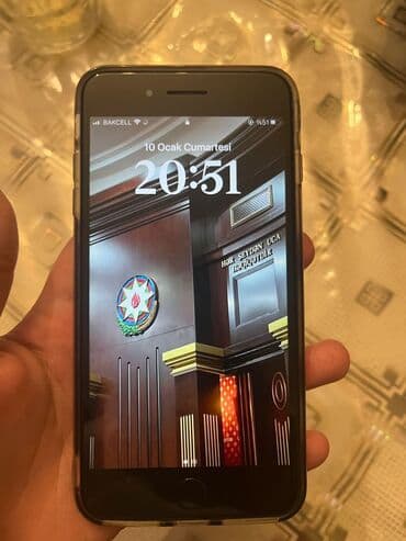 Apple iPhone: IPhone 8 Plus, 64 GB, Black Titanium, Barmaq izi — 2