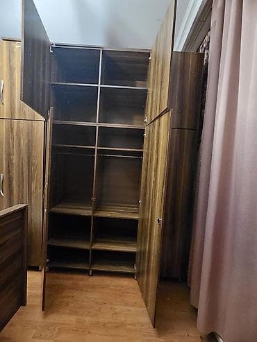 4 qapılı, Qəhvəyi, Digər material, Açılan, Düz dolab