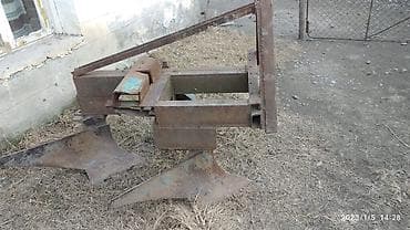 Aksesuarlar və tüninq: T 25 üçün iki korpuslu kotan satılır. Kotan zavod istehsalı deyil — 4