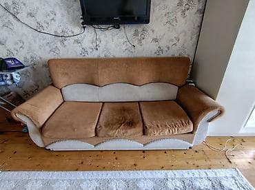 i̇slenmis divan: Divan, İşlənmiş, Açılan, Bazalı, Parça, Çatdırılma yoxdur — 1