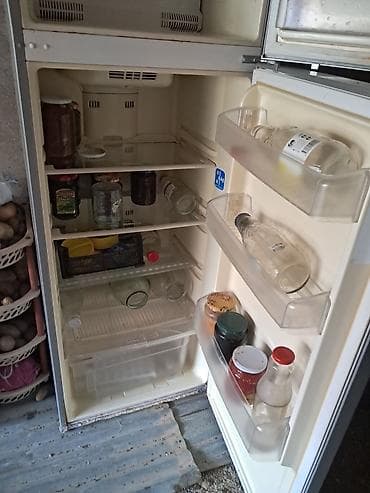 Б/у 2 двери Beko Холодильник Продажа, цвет - Серебристый — 5