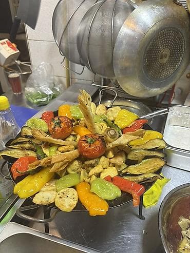 kabab sifarisi 24 saat: Salam 25 yaşım var aşbazam milli yemeyler kabablar türk kabablarını — 2