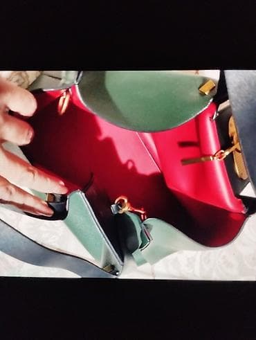 Çantalar: Əl çantası, Valentino — 2