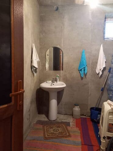 keşlədə satılan həyət evləri: 7 otaqlı, 272 kv. m, Orta təmir — 27