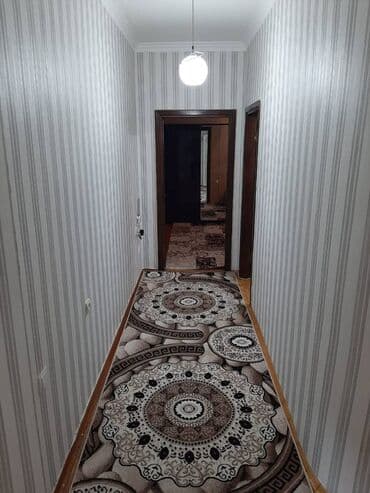 7ci mikrorayonda kiraye evler: Nərimanov heykəlinə yaxın 17 mertebeli binanın 6-cı mərtəbəsində — 5