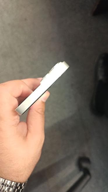 usb ventilyator: IPhone 14, Ağ — 4