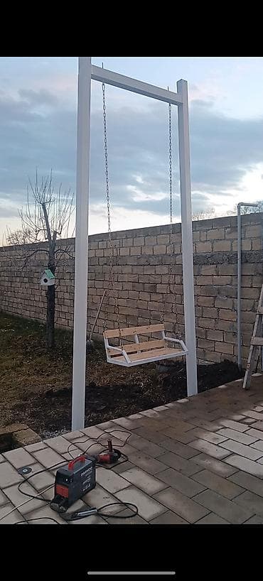 Yeni, Skamya-yelləncəl, Zontikli, Metal