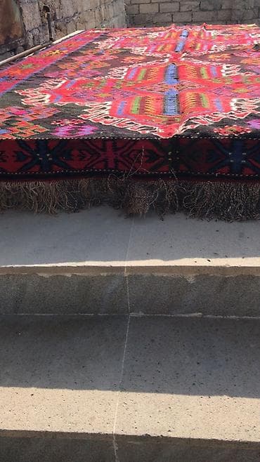 yastık: Əl toxuması kilim xalça - Naxış: ənənəvi Qafqaz motivləri, mərkəzi — 4