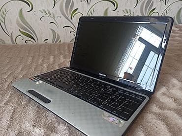 Toshiba Satellite noutbuk - Ekran: 15.6" parlaq LCD - Klaviatura: tam