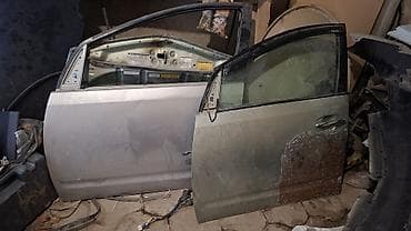 Məhsul: Toyota Prius ön sol qapı komplekti Metalik olan tep tezedir