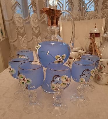 Məhsul: Şüşə qrafin və qədəh dəsti Təsvir: - Tərkib: 1 ədəd qrafin, 6