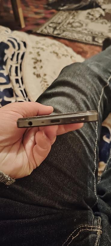 oyun telefonları: Oppo A18, 128 GB, rəng - Qara — 2