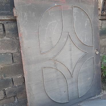 Qaraj darvazaları — 1