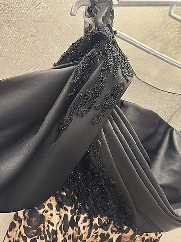 sadə donlar: Qadınlar üçün uzun ziyafət donu - Üst hissə: qara atlas parça ilə — 4