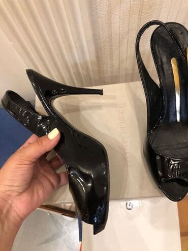 босоножки 27 размера: Размер: 35.5, цвет - Черный, Б/у — 6