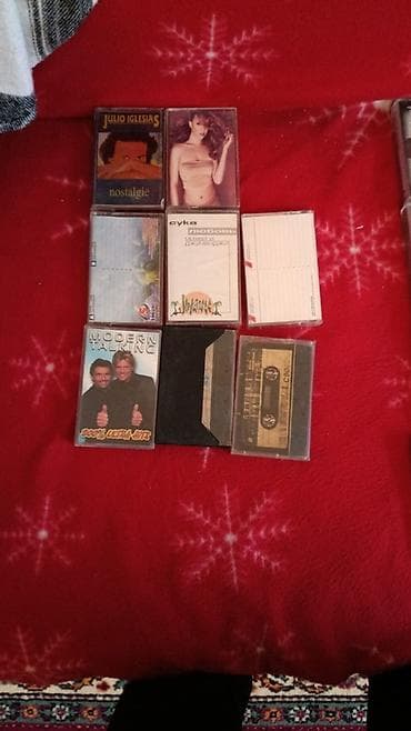 kasetli: Audio kasetləri kolleksiyası – qarışıq beynəlxalq və yerli musiqilər — 9