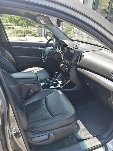 w210 diskler: Kia Sorento: 2.2 l | 2011 il Krossover — 7