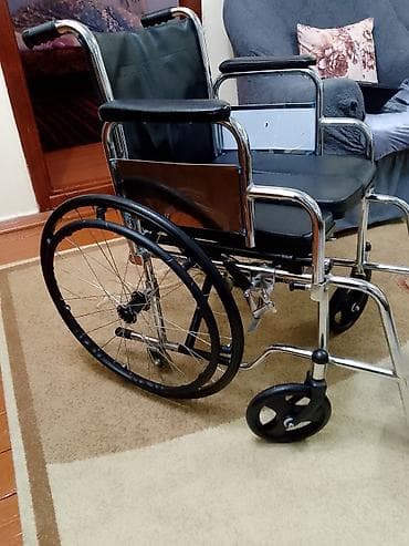 Tuvalet funksiyali elil arabasu - Güclü xromlaşdırılmış metal şassi -