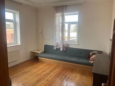 450 Azn Qaz,Su,İsiq daxil Keslə qesebesinde 2 otaq,metbext,sanuzel — 1