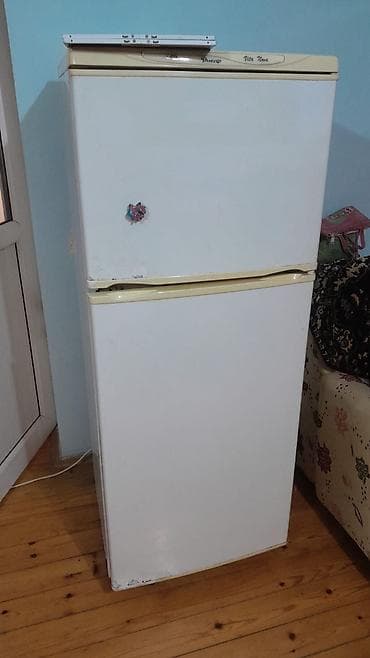 2 qapılı Dnepr Soyuducu Satılır, rəng - Ağ