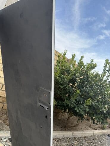 qapi gence: Dəmir qapı - Material: Dəmir seyif qapı - Rəng: açıq boz - Ölçü — 3