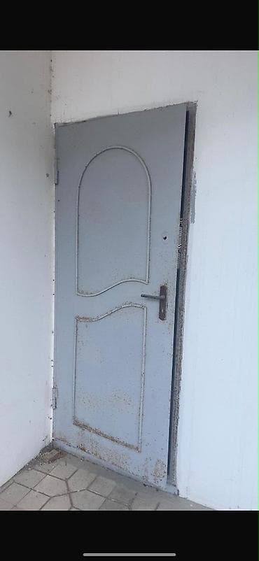 Heyvanlar: Demir qapi 3eded 150azn biri Hovsan 9389 leli Metal giriş qapısı - — 1