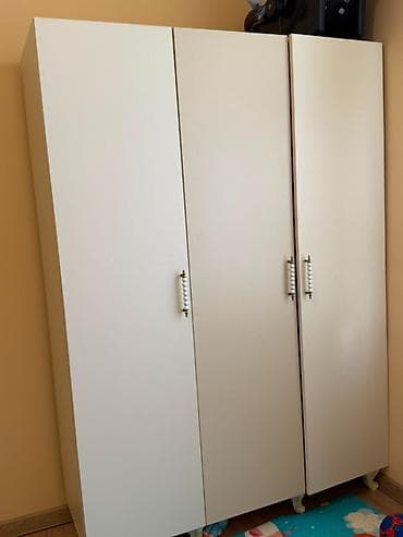 behre: İşlənmiş, 3 qapılı, Ağ, Açılan, Düz dolab — 1