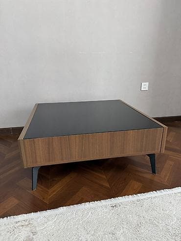 mingəcevir divan: Kvadrat masa, Açılmayan, Təkərsiz, Şüşə, Zəmanətsiz — 1