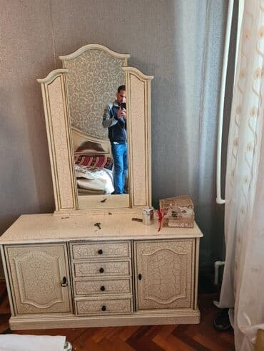 tek adamliq yataq: 350m hami bir yerde — 3