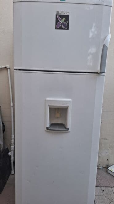 dispenser beko: Beko iki qapılı soyuducu Xüsusiyyətlər: - Üst hissədə dondurucu — 6