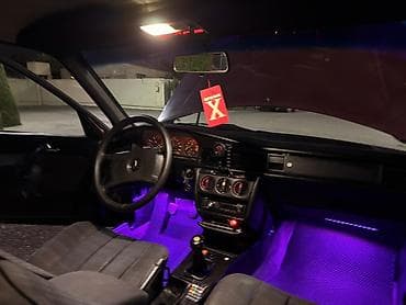 Mercedes-Benz 190 (W201): 2 l | 1987 il Sedan — 4