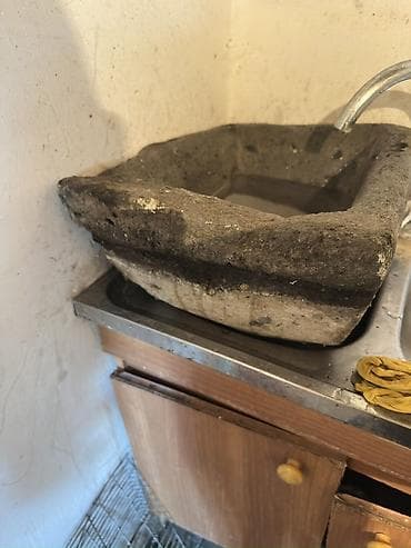 kəlağayı şəkilləri: Təbii daşdan yonulmuş kvadrat formalı yuyunma/lavabo hövzəsi - — 3