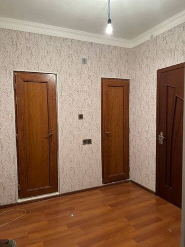 xocasəndə evlər: Xətai metrosuna yaxin 18 mertebeli binanın 11-ci mərtəbəsində — 11