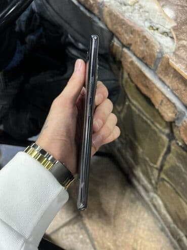 андроид мониторы для prado: Samsung Galaxy S22 Ultra, цвет - Черный, Отпечаток пальца — 1