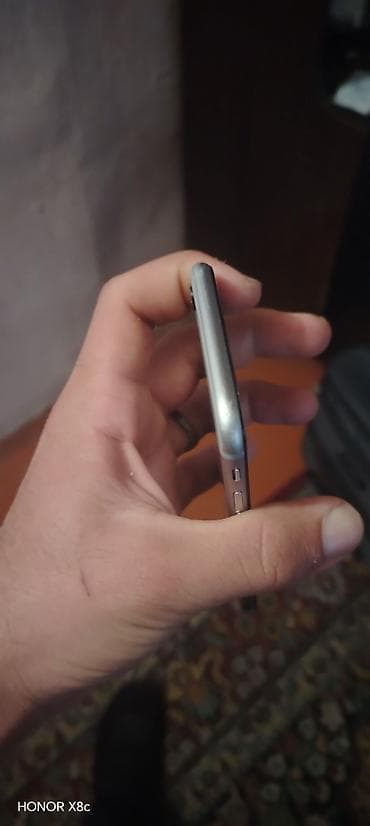 iphobe se 2016: IPhone 6, Space Gray, Barmaq izi — 8