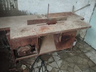 Taxta kəsən mişar