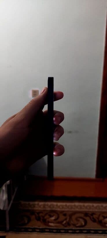 iphone 5s kabrolar: IPhone 12 mini, Qara, Simsiz şarj — 4