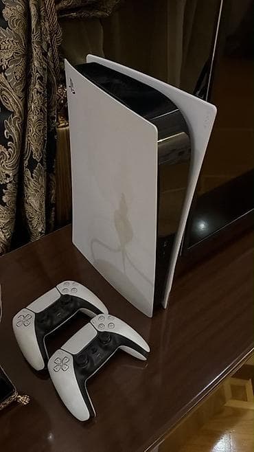 PS5 (Sony PlayStation 5): PlayStation 5 oyun konsolu - Model: Sony PlayStation 5 (ağ-qara — 1