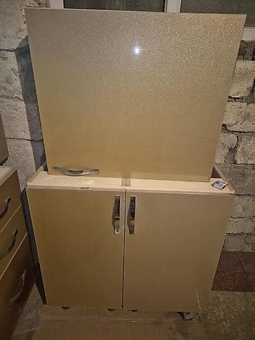 dolap ofis: Mətbəx mebel dəsti. olcusu 2.50. yaxwi veziyyetdedi. qiymetde — 4