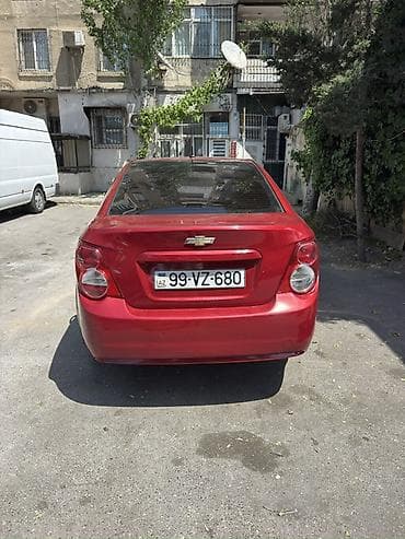 gubre satisi: Chevrolet Aveo sedan – qırmızı rəng Xüsusiyyətlər və komplektasiya: - — 2