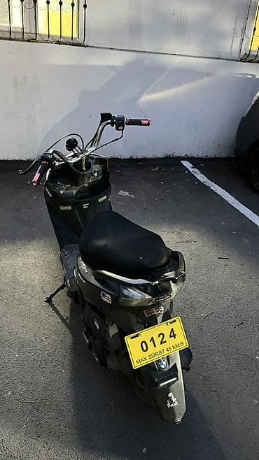 Salam moped moon 49 du senedi var ogurlug motolarnan sef salmiyin!!!