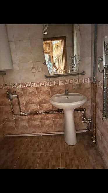 maştağa kiraye: 28 may metrosuna yaxın Təffəkür universitetinə yaxın 5 mertebeli — 8