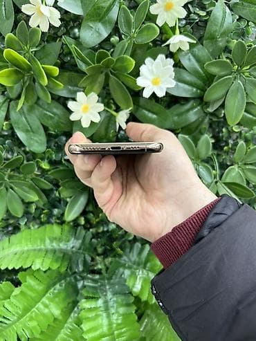 ikinci el macbook: IPhone Xs, 64 GB, Qızılı, Face ID — 4