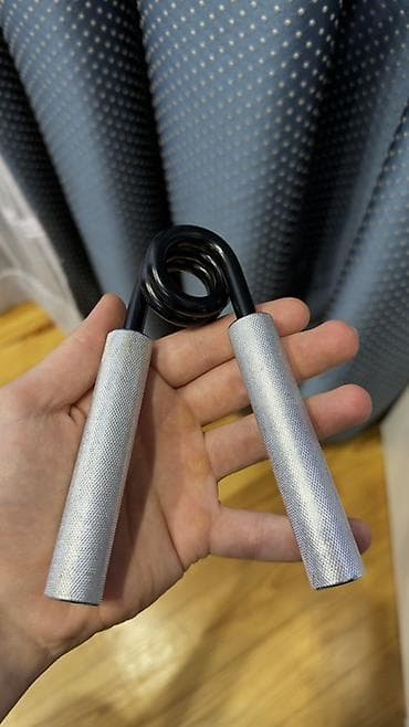 Espander bilək və barmaq gücləndirici. 350 LB (təxminən 158 kq