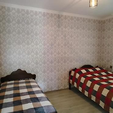gencede ev: 1 otag yoldaşi xanim lazim(2 xanim qalacaq)1 otaqli ev — 1