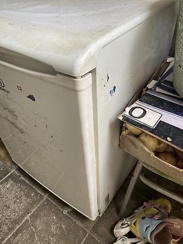 xaladelnik ehtiyat hisseleri: İşlənmiş 1 qapılı Indesit Soyuducu Satılır, rəng - Ağ — 5